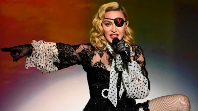 Hastaneye kaldırılan dünyaca ünlü popstar Madonna'nın bilinci kapandı, entübe edildi