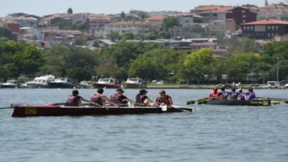 İstanbul’da ’Haliç Su Sporları’na renkli açılış