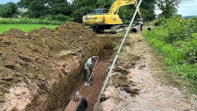 İsu toramanlar Gölet’inde yeni sulama hattı yapıyor