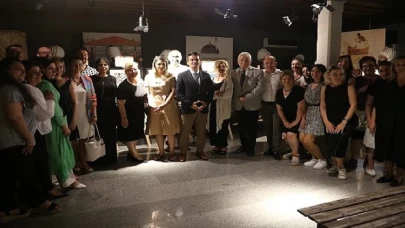 İzmir İl Milli Eğitim Müdürlüğü Sanat Atölyeleri ArtİZ ”Zaman” Sergisi Cumhuriyet Eğitim Müzesinde