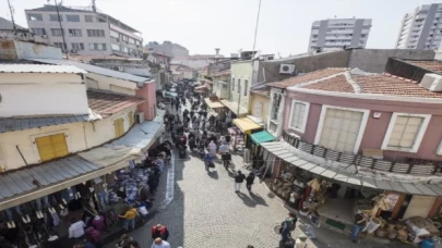 İzmir tarihi Kemeraltı için para arıyor