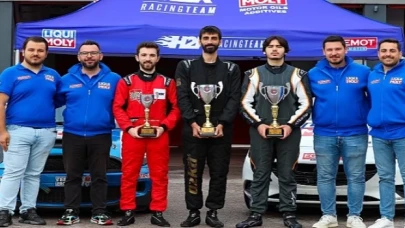 İzmirli H2K Racing Team, Körfez’den 3 kupayla döndü