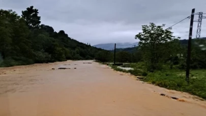 Karadeniz’i sel vurdu: 2 ölü, 1 kayıp