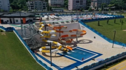 Kocaeli’nde çift kaydıraklı Aquapark hizmete girdi