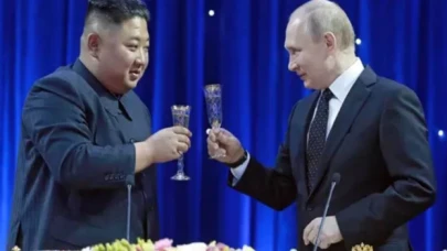 Kuzey Kore lideri Kim'den Putin'e "elini tutma" sözü