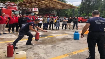 Manisa İtfaiyesi’nden STK’lara eğitim