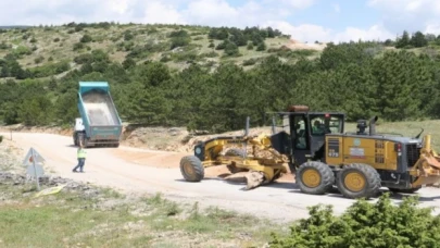 Manisa’da hummalı çalışmayla Spil’in yollarına konfor geliyor