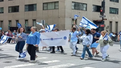 New York’ta İsrail Günü Yürüyüşü protesto edildi