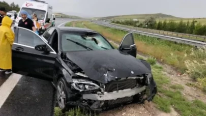 Otoyolda fırlayan taş, otomobildeki pilotun ölümüne neden oldu