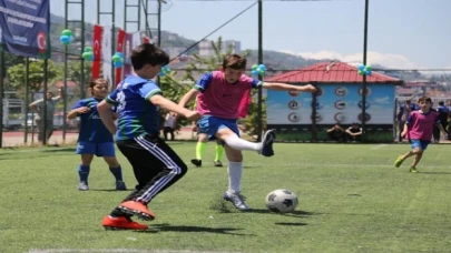 Rize’de mahalleler arası futbol turnuvası