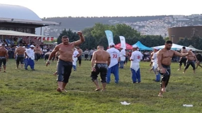 Sekapark Yağlı Güreşlerinde son 16 turu başpehlivanları belli oldu