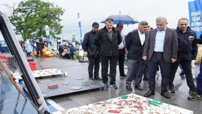 Üsküdar Belediyesi ve Doğa Dostu Dalgıçlar Kız Kulesi ve Salacak Sahili Arasında Deniz Temizliği Gerçekleştirdi