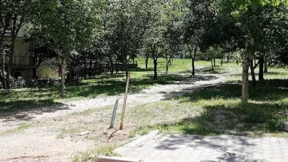 2000 Evler mahallesi’nde bulunan 2 park daha yenileniyor 