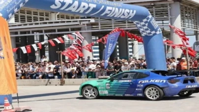 Adrenalin tutkunları ’Gebze Driftfest’te buluştu