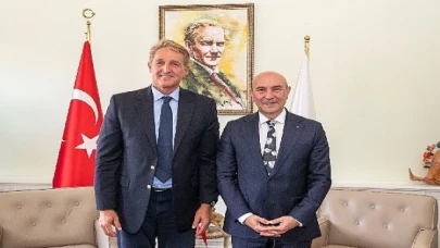 Başkan Soyer ABD Büyükelçisi Jeffry Flake’i ağırladı