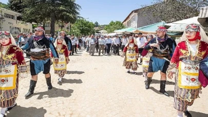 Efeler Yolu’yla İzmir’in kültürel değerleri birbirine bağlanıyor