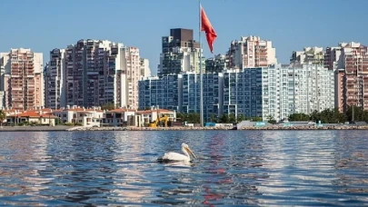 İzmir, Uluslararası Avrupa Demokrasi Başkenti Şehirler Ağı’na Katıldı