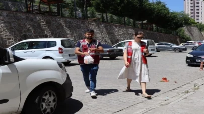 İzmit’in sıcak yemek uygulaması sürüyor