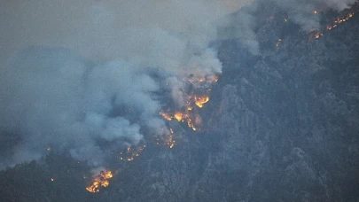 Kemer’deki orman yangını ile mücadele sürüyor