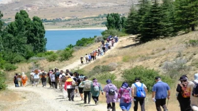 Konya’yı yürüyerek keşfediyorlar