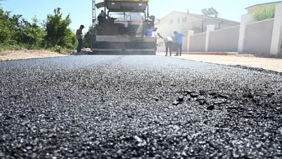 Kuzdere Mahallesi 2’nci Cadde’de asfaltlama çalışmaları başladı