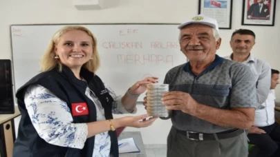 Manisa’da ana arıların dağıtımına devam