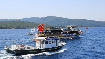 Muğla Büyükşehir Ekipleri Bayram’da Denizlerin Korunması İçin Yoğun Mesai Harcadı