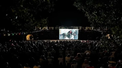 Nevşehirliler açık havada sinema keyfini çok sevdi