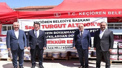 Okulların tadilatı için boyalar Keçiören Belediyesi’nden