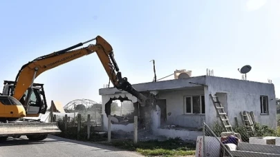 Osmangazi kaçak ve metruk yapılardan temizleniyor