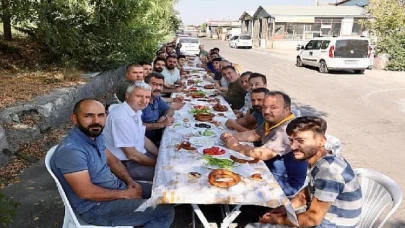 AK Parti Nevşehir Milletvekili Özgün ve Belediye Başkanı Savran, Sanayi Esnafı ile Kahvaltıda bir araya geldi