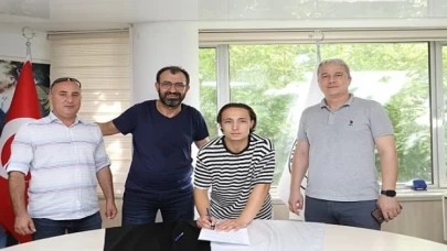 Burhaniye Belediyespor’dan Orta Sahaya Hamle