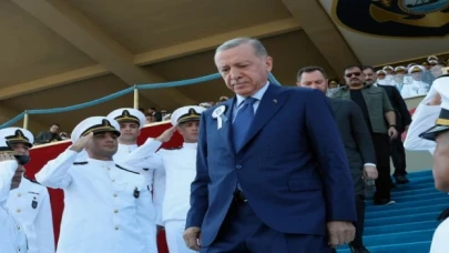 Cumhurbaşkanı Erdoğan’dan sancak devir tesliminde önemli mesajlar