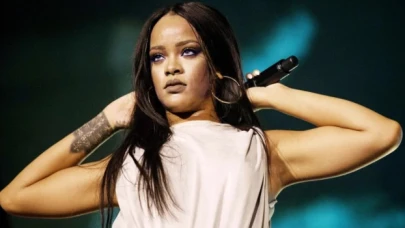 Dünyaca ünlü şarkıcı Rihanna, ikinci kez anne oldu