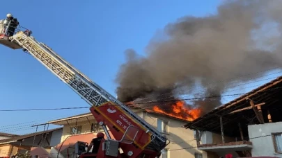 Düzce’de mahalleyi korkutan yangın