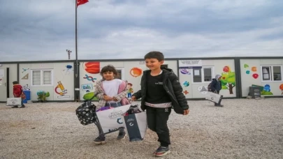 Gaziantep Belediyesi’nden depremzedelere kırtasiye desteği