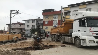 Gebze’de başlatılan altyapı çalışmaları gece gündüz demeden devam ediyor