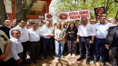 İmamoğlu çiftinden ’Sarı Saltık’ ziyareti