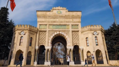 İstanbul Üniversitesi Rektörü, kardeşini başdanışmanı yaptı