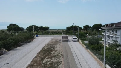 İznik Belediyesi’nden Yollara Sathi Kaplama Çalışması