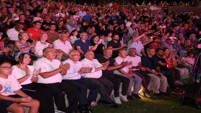 Kayseri Talas Meydanı’nda konser coşkusu