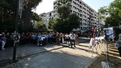 Merhum Akyarlı İzmir Kent Konseyi Parkı’nda anıldı