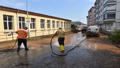 Afetin izleri siliniyor