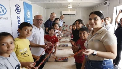 Allianz Grubu CEO’su Oliver Bäte ve Allianz Türkiye CEO’su Tolga Gürkan, UNICEF ile Birlikte Deprem Bölgesini Ziyaret Etti