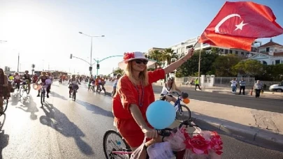 &apos;Süslü Kadınlar’ Karşıyaka’da farkındalık yaratacak