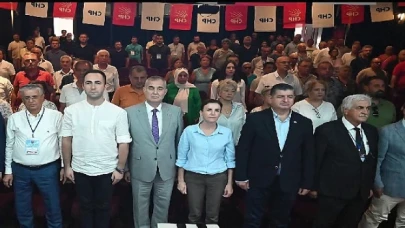 Başkan Topaloğlu CHP İlçe Kongresi’ne katıldı