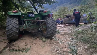 Düzce’de traktör devrildi: 16 işçi yaralı