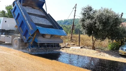 Erentepe, İncircik ve Toptaş grup yolunda asfalt çalışması