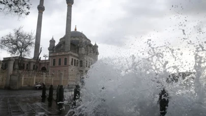 İstanbul Valiliği ve Meteoroloji'den fırtına uyarısı: Çok sayıda il için yağış alarmı