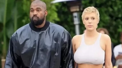 Kanye West'in sevgilisi Bianca Censori yalnızca külotlu çorap giyerek üstsüz dolaştı